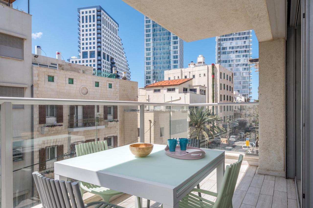 3 Bedrooms Apt Balcony & Parking Near Banana Beach Tel Aviv Exterior foto