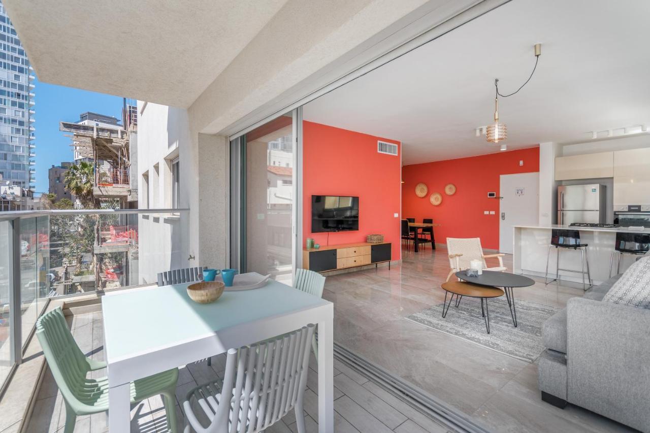 3 Bedrooms Apt Balcony & Parking Near Banana Beach Tel Aviv Exterior foto