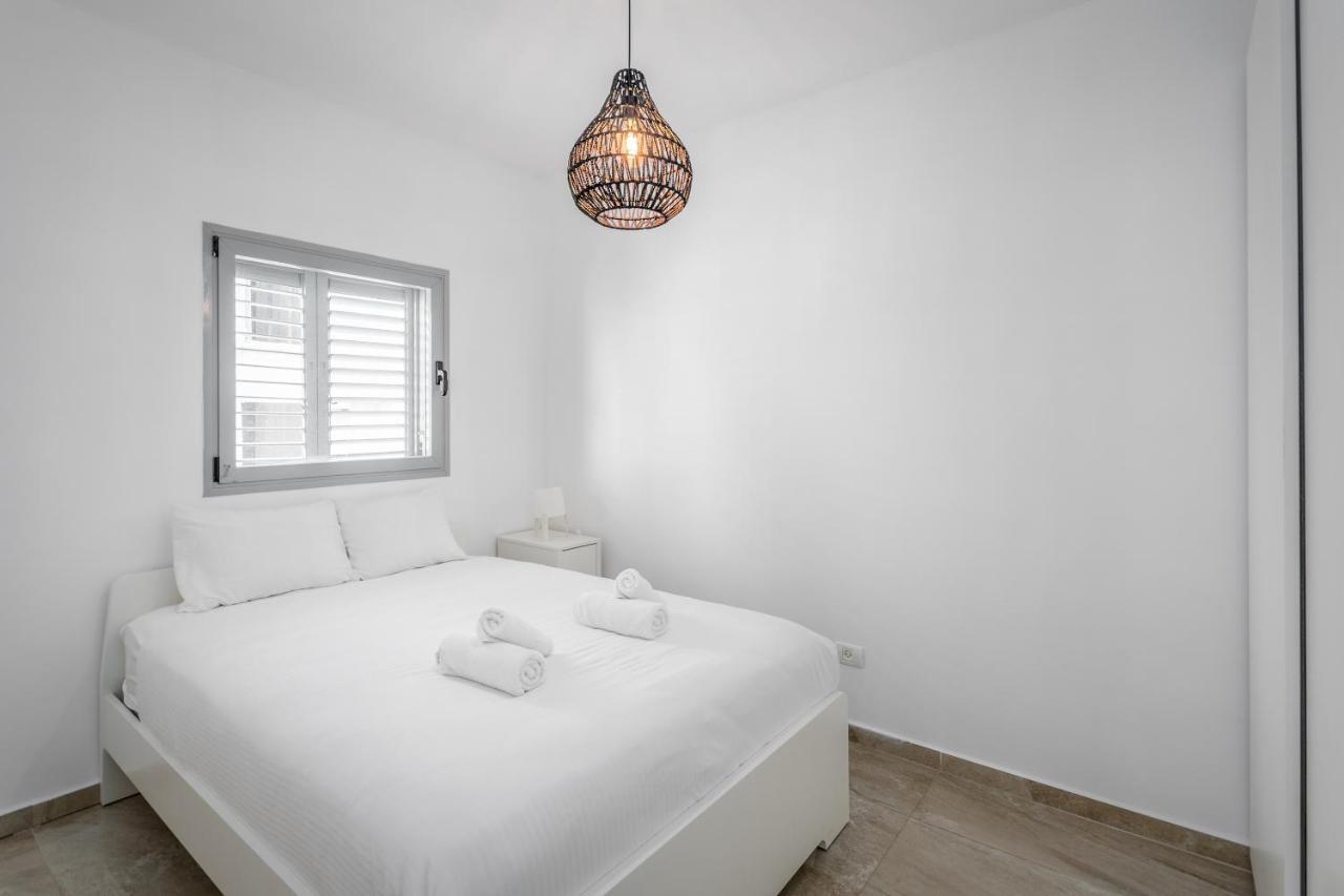 3 Bedrooms Apt Balcony & Parking Near Banana Beach Tel Aviv Exterior foto